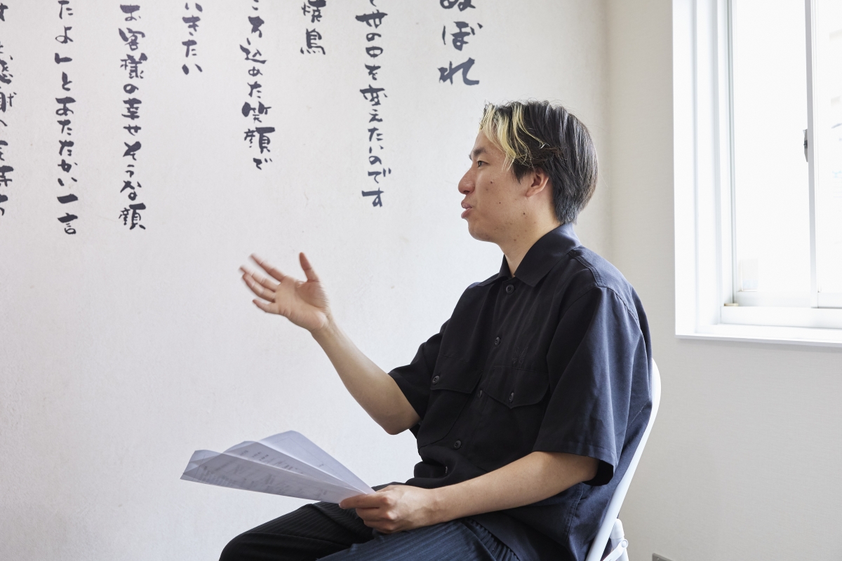 起死回生の経営アイデアに興味津々な西さん