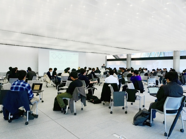 ハッカソンのようす