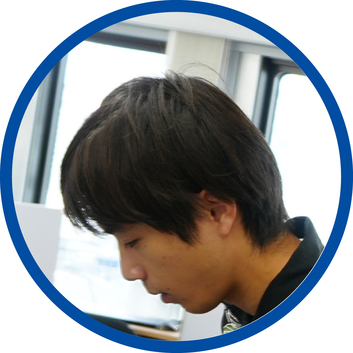 学生C